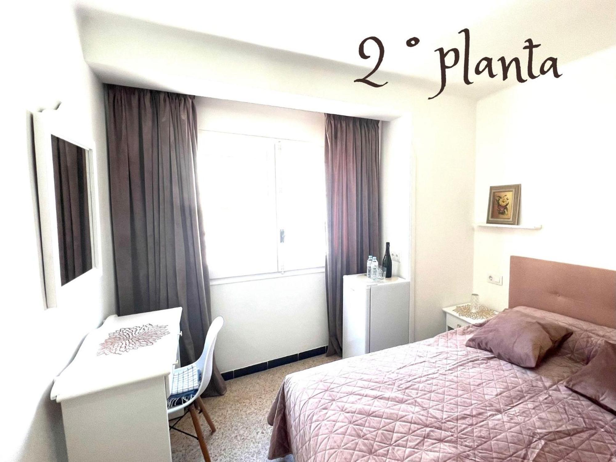Escondite Central Con Terraza Compartida En La Azotea Roses Exteriér fotografie
